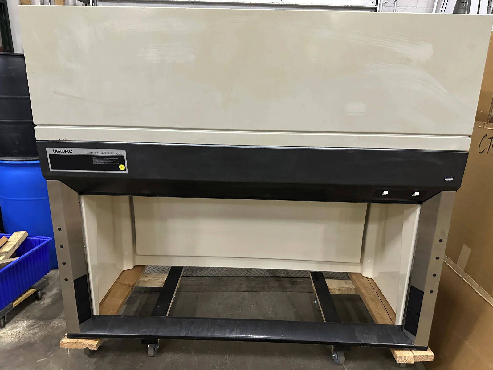 LABCONCO PROTECTOR LABORATORY HOOD NO BASE OR WORKSURFACE 70″ W X 32 1/4″ W