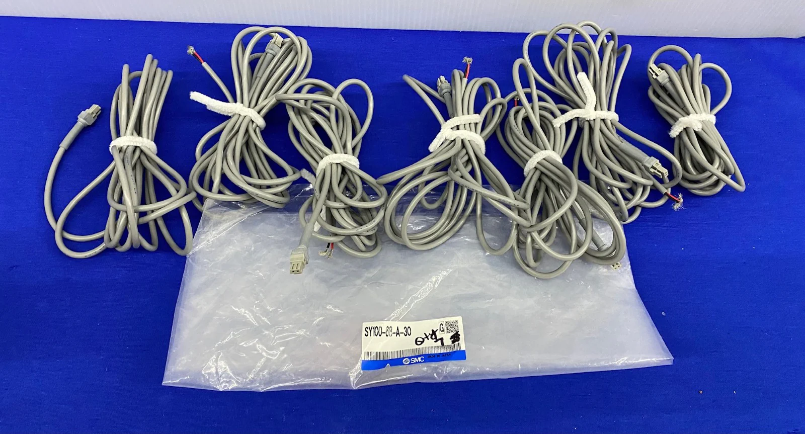 SMC SY100-68-A-30 CONNECTOR ASSEMBLY – 1 LOT QTY 7