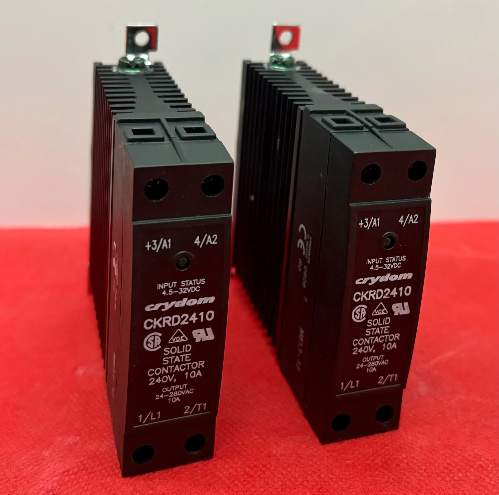 CRYDOM CKRD2410 SOLID STATE CONTACTOR 240V 10A – 1 LOT QTY 2
