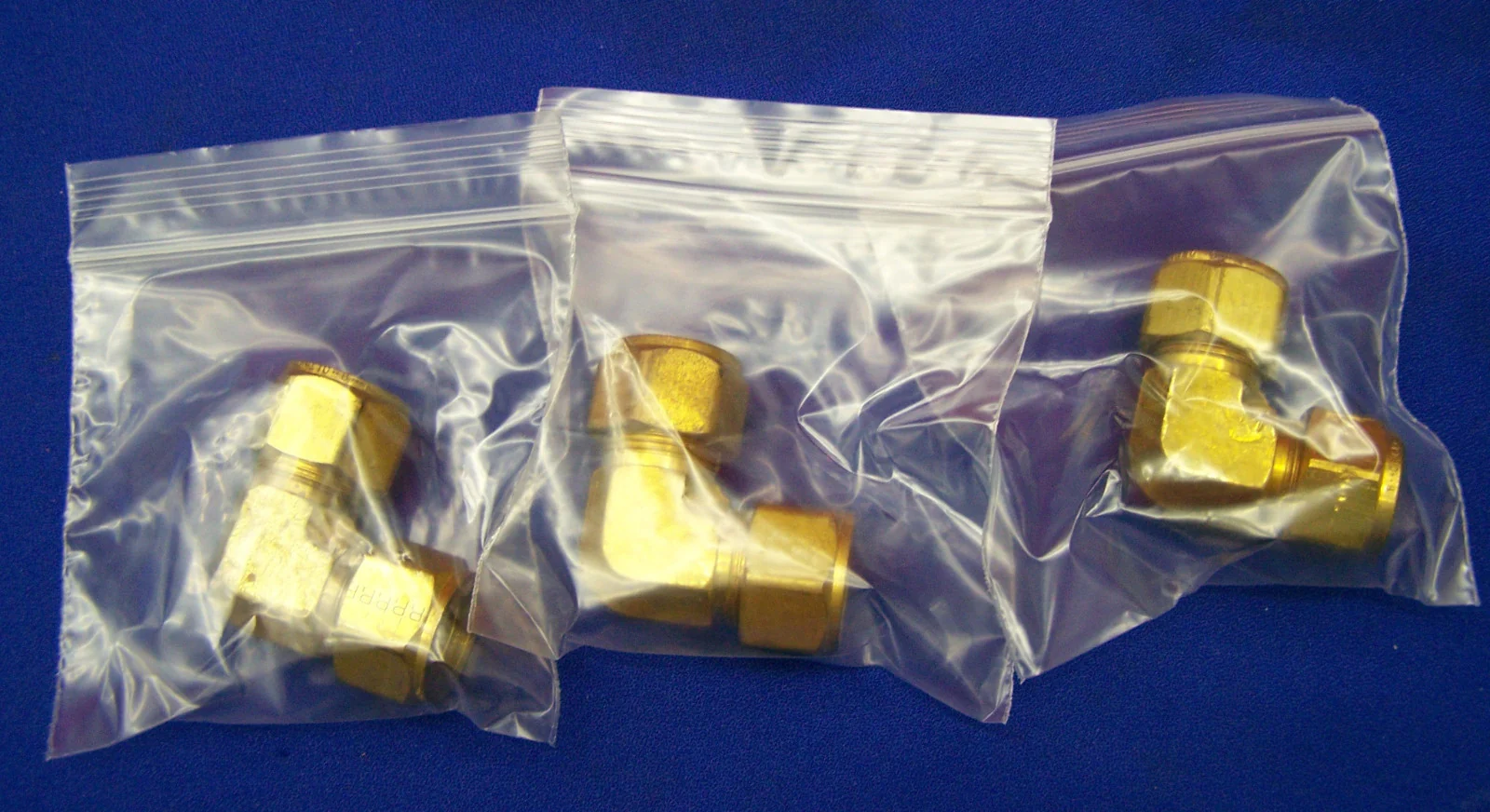 PARKER HANNIFIN 8-8 EBZ-B UNION ELBOW – SELLING AS ‘1 LOT OF QTY 3 ELBOWS’