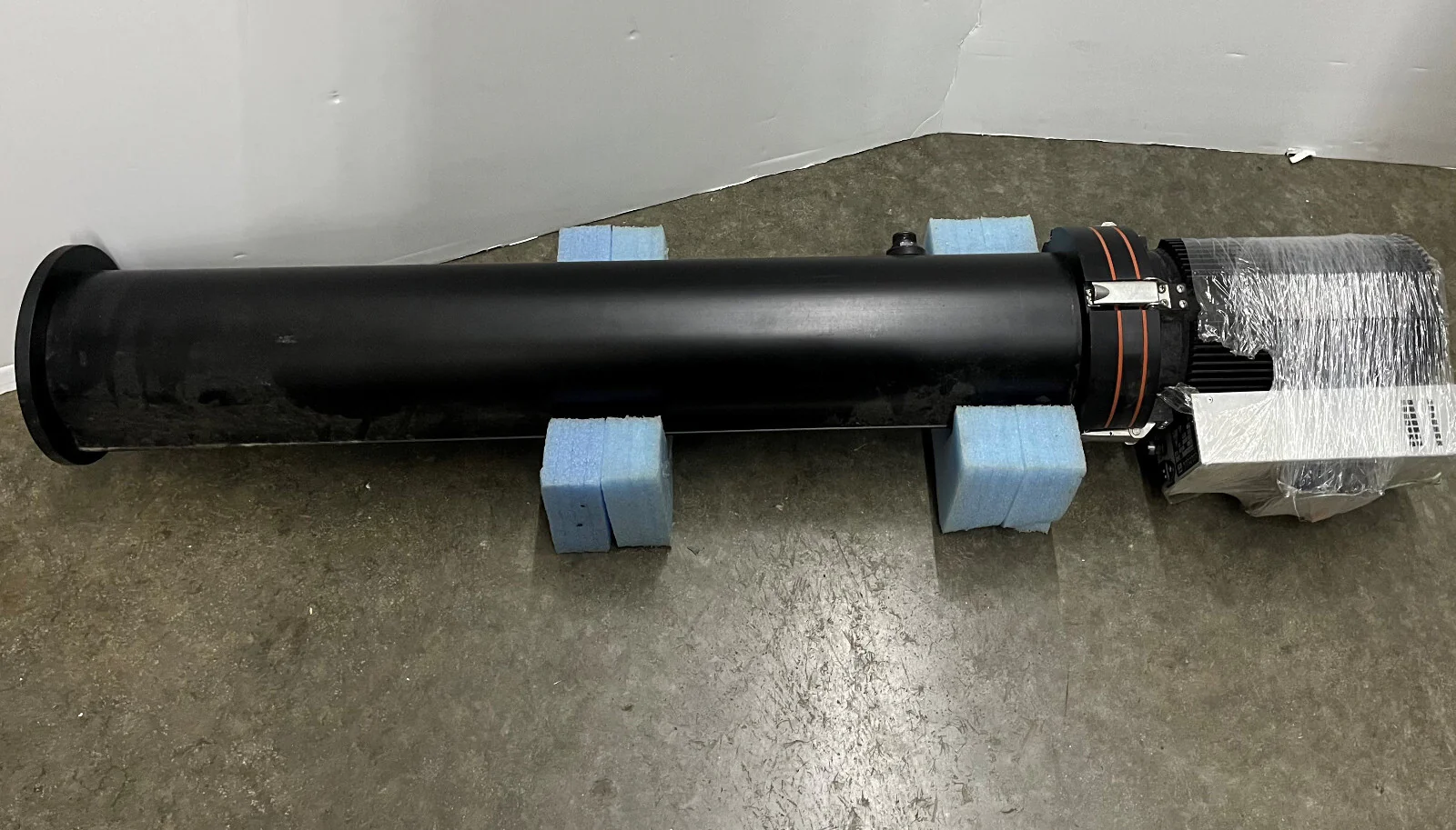 MERCRON IRDIS MODEL HX400/120 IR-LUM LIGHT ROUND BAR
