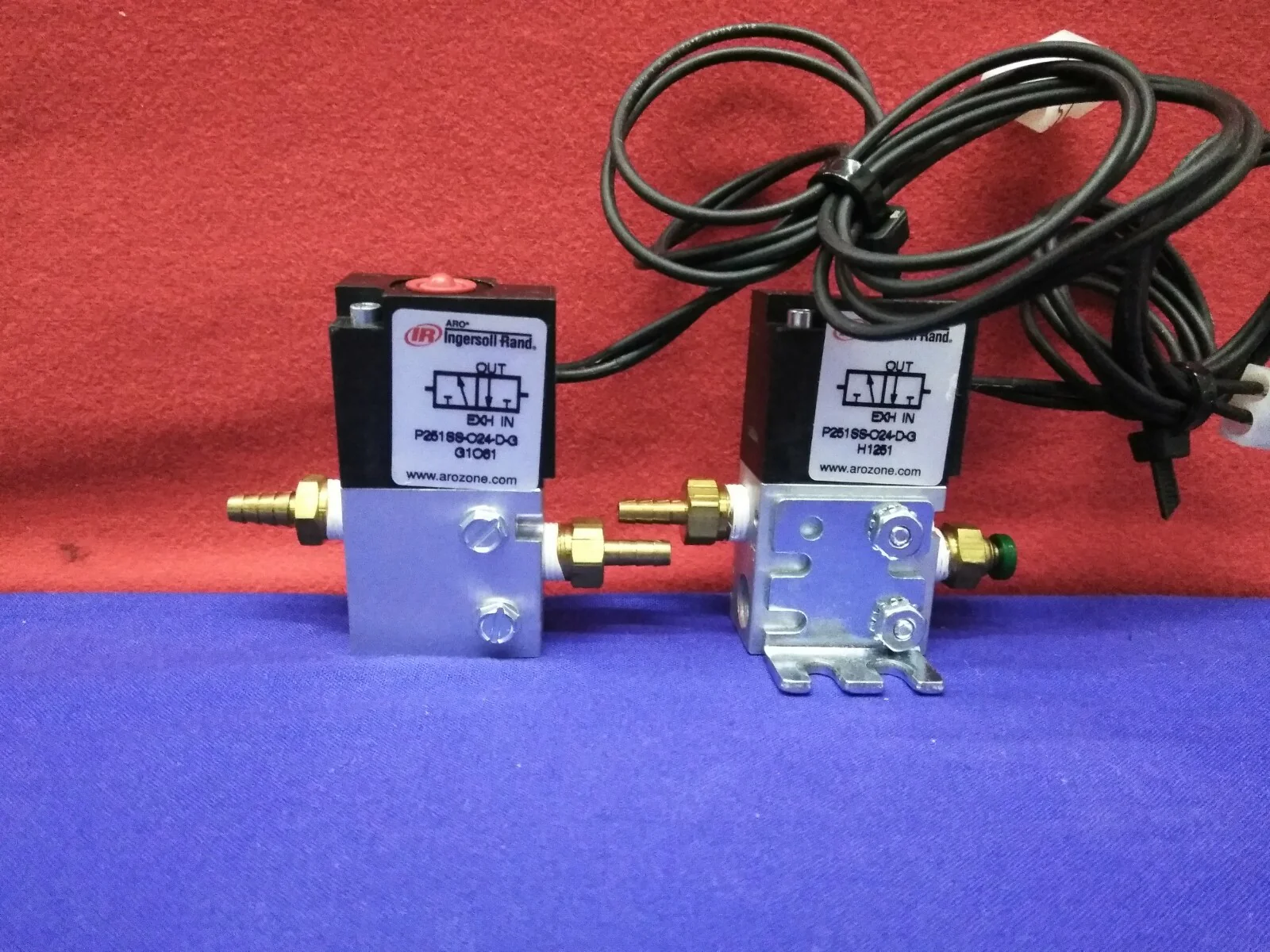 1 LOT OF QTY 2 – INGERSOLL RAND P251SS-O24-D-G G1061 SOLENOID VALVES