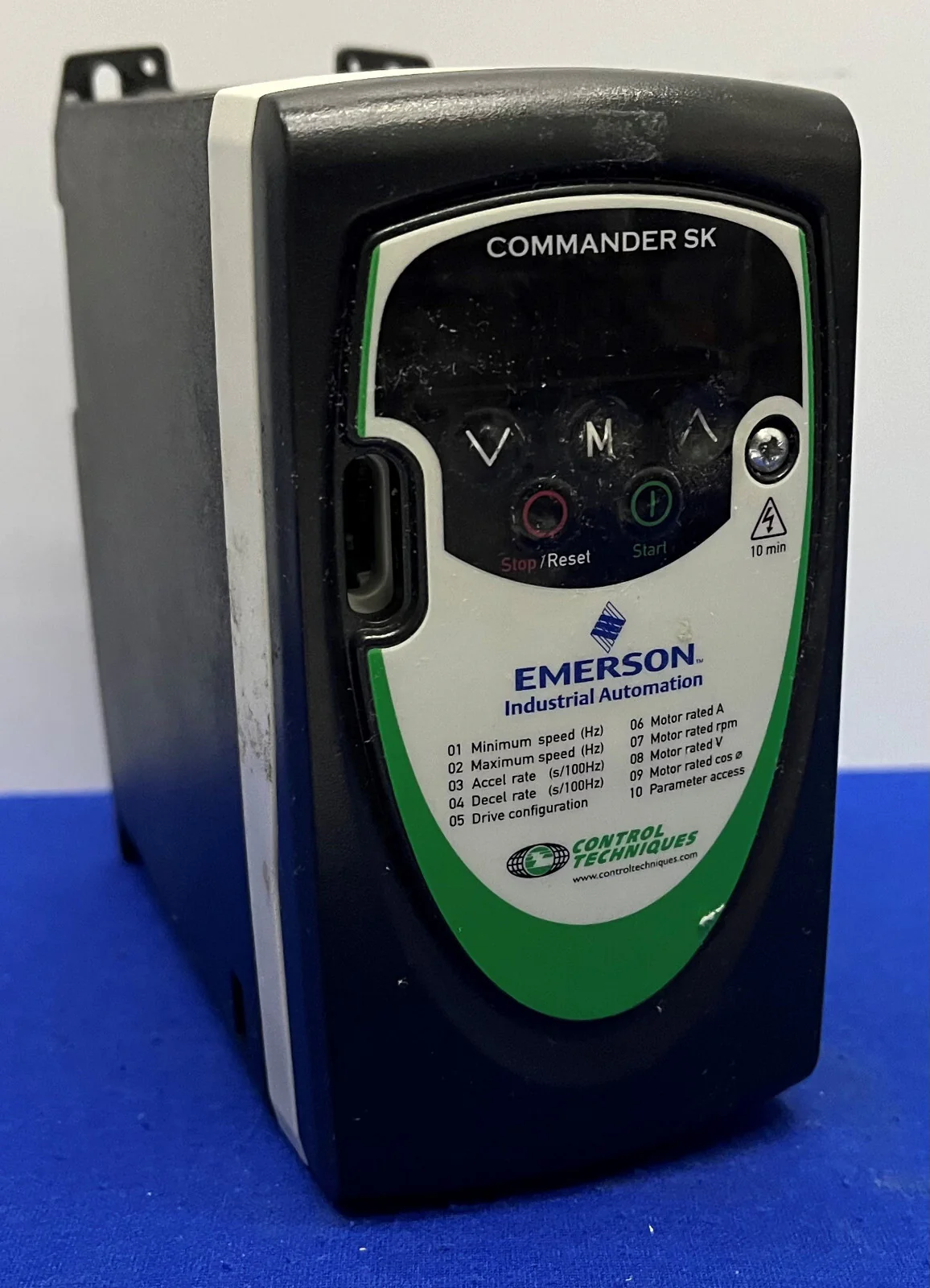 EMERSON CONTROL TECHNIQUES SKA1200075 VECTOR CONTROL DRIVE 240VAC – PARTS/REPAIR