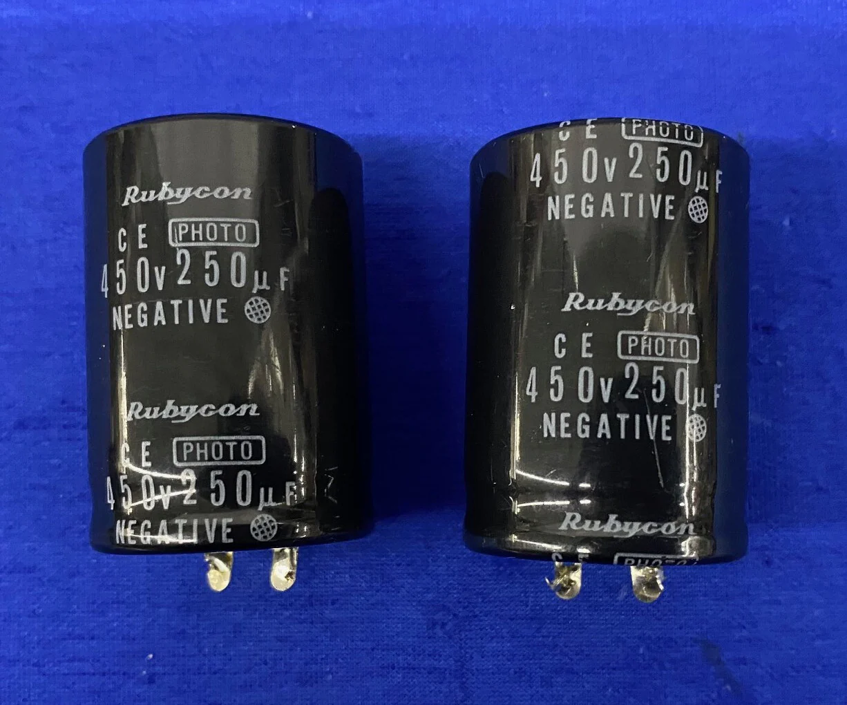 RUBYCON 450V250uF CAPACITOR, ITEMS ARE USED, SELLING AS ‘1 LOT QTY 2’