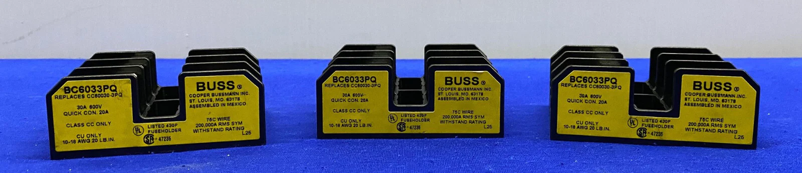 1 LOT QTY 3 – COOPER BUSSMANN / BUSS ®  BC6033PQ FUSEBLOCK