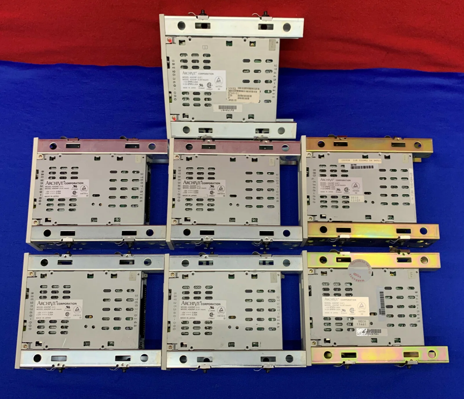 1 Lot Qty of 7 – Archive 4322NP 4542NP / 4322NP4542NP Tape Backup Tape Drive 3.5