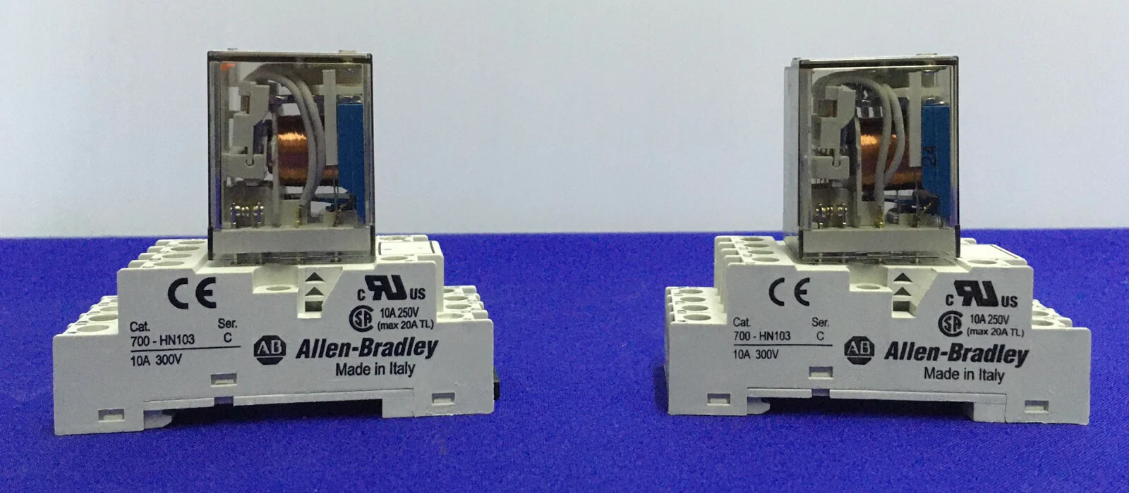 1 LOT OF 2 Allen Bradley – 700-HN103 MINATURE RELAY SOCKET & 700-HC24Z24-4 RELAY