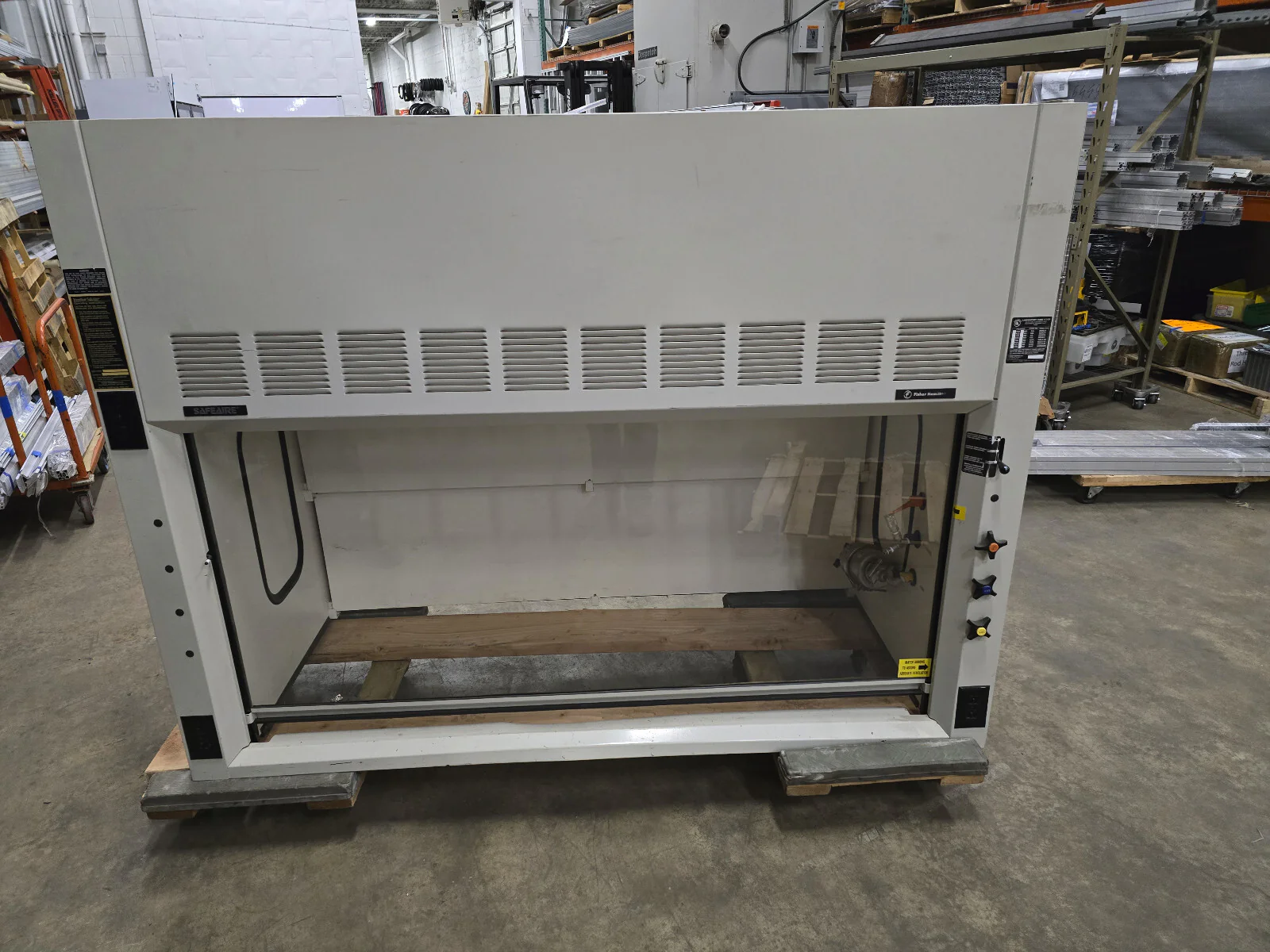 FISHER HAMILTON 6′ FUME HOOD