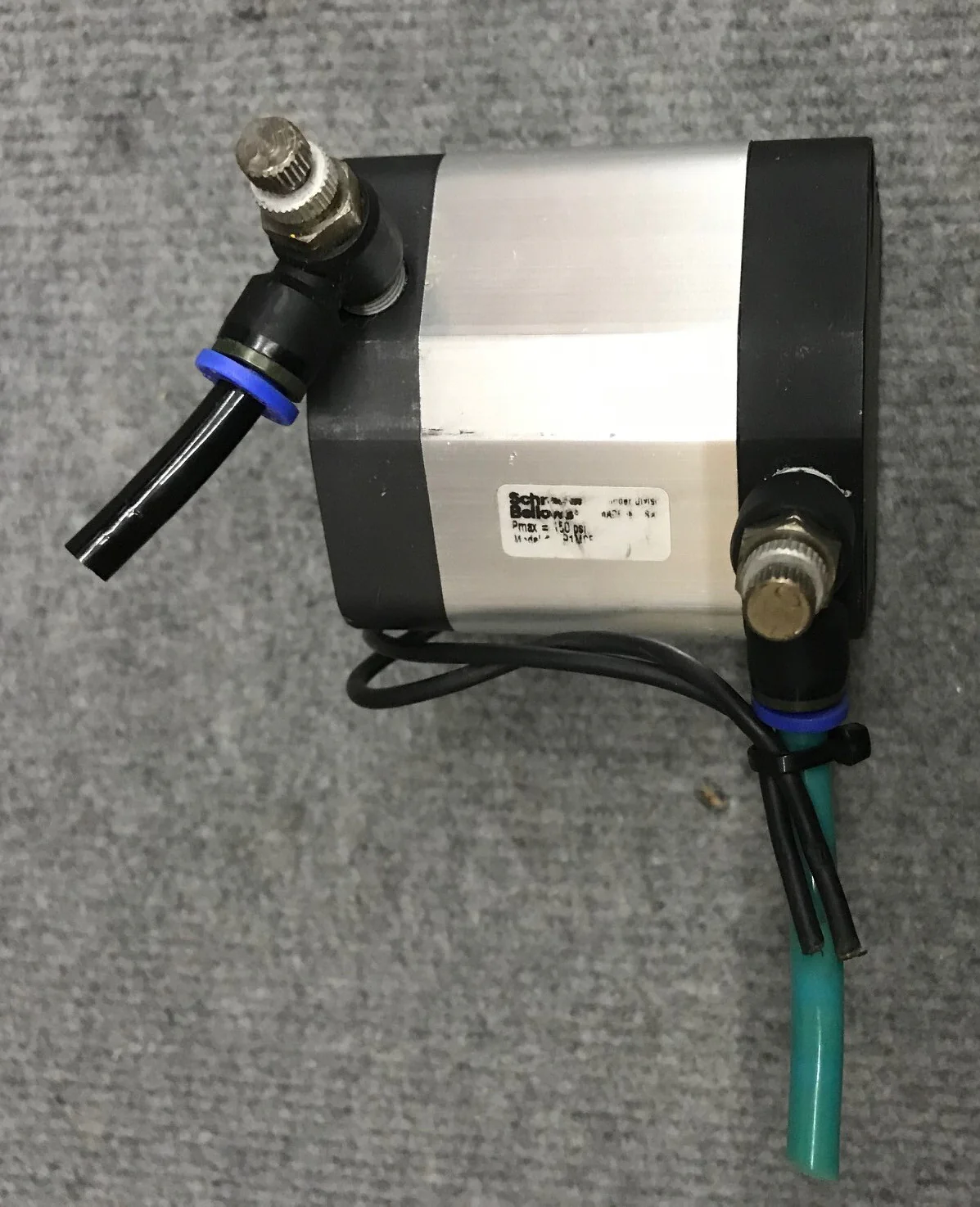 SCHRADER BELLOWS PNEUMATIC CYLINDER – ITEM IS USED/UNTESTED – CAN NOT READ LABEL