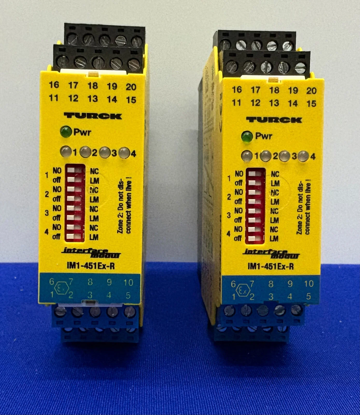 TURCK IM1-451Ex-R ISOLATING SWITCHING AMPLIFIER 4-CH LED INDICATOR – 1 LOT QTY 2