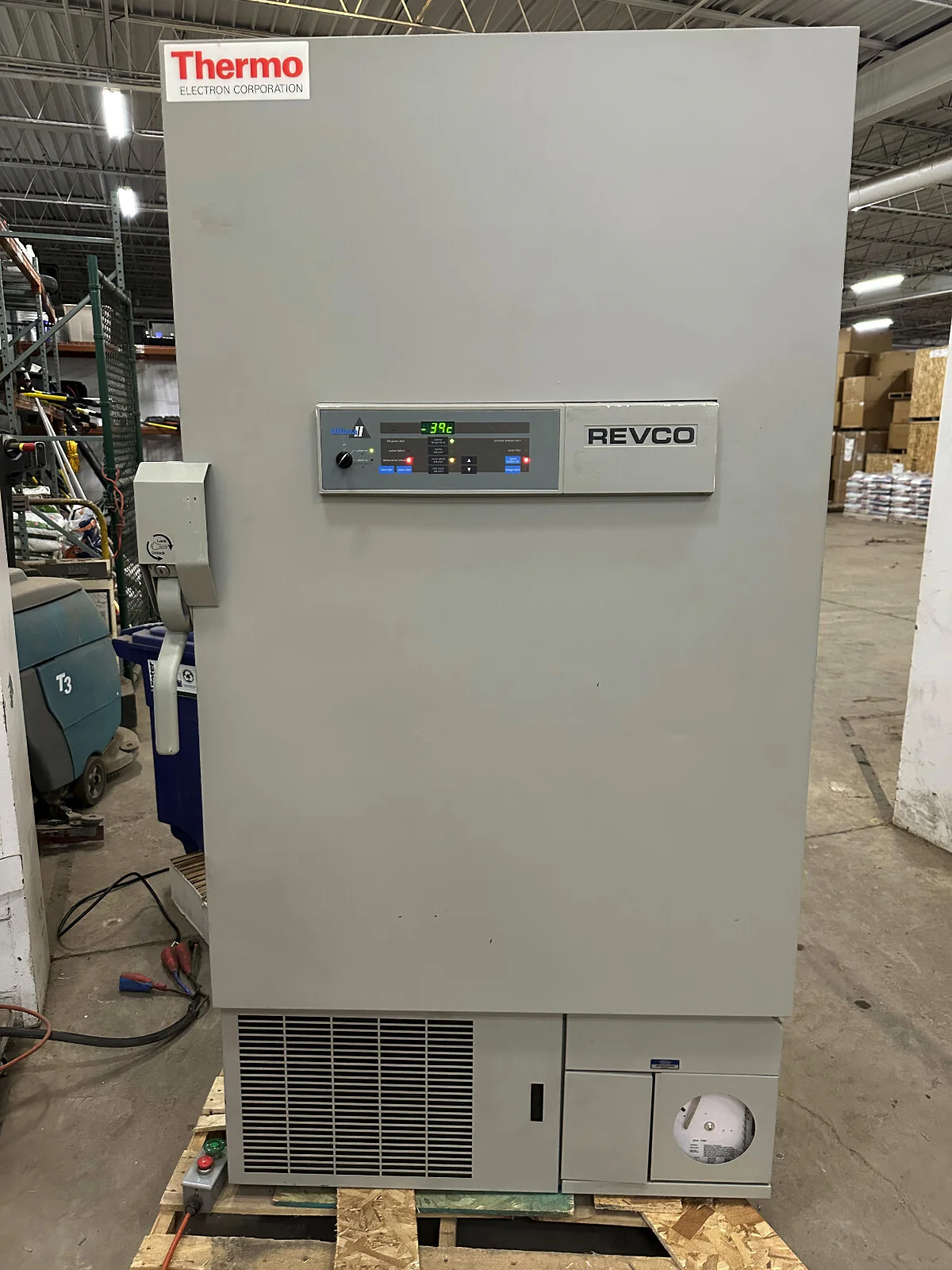 THERMO ELECTRON CORPORATION / REVCO ULT2583-9SI-D37 FREEZER. 208/230 V 60 HZ