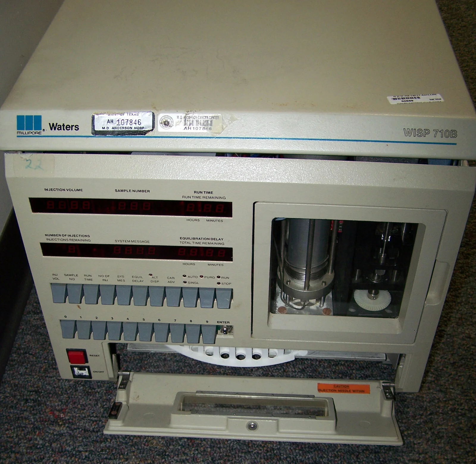 WATERS WISP 710B AUTOMATIC SAMPLE INJECTION SYSTEM