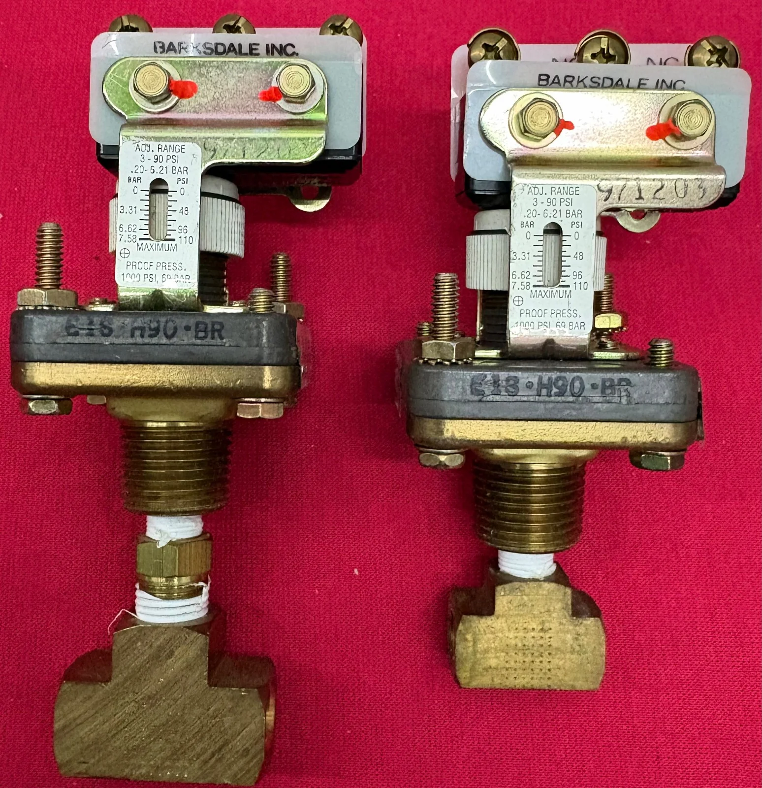 BARKSDALE E1S-H90-BR ECON-O-TROL SERIES PRESSURE SWITCH 3-90PSI – 1 LOT QTY 2