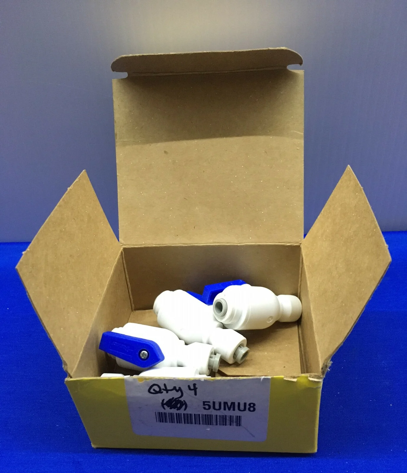 1 PKG OF 4 VALVES PARKER 5UMU8 BALL VALVE INLINE PIPE SIZE 1/4″ TUBE SIZE 1/4″