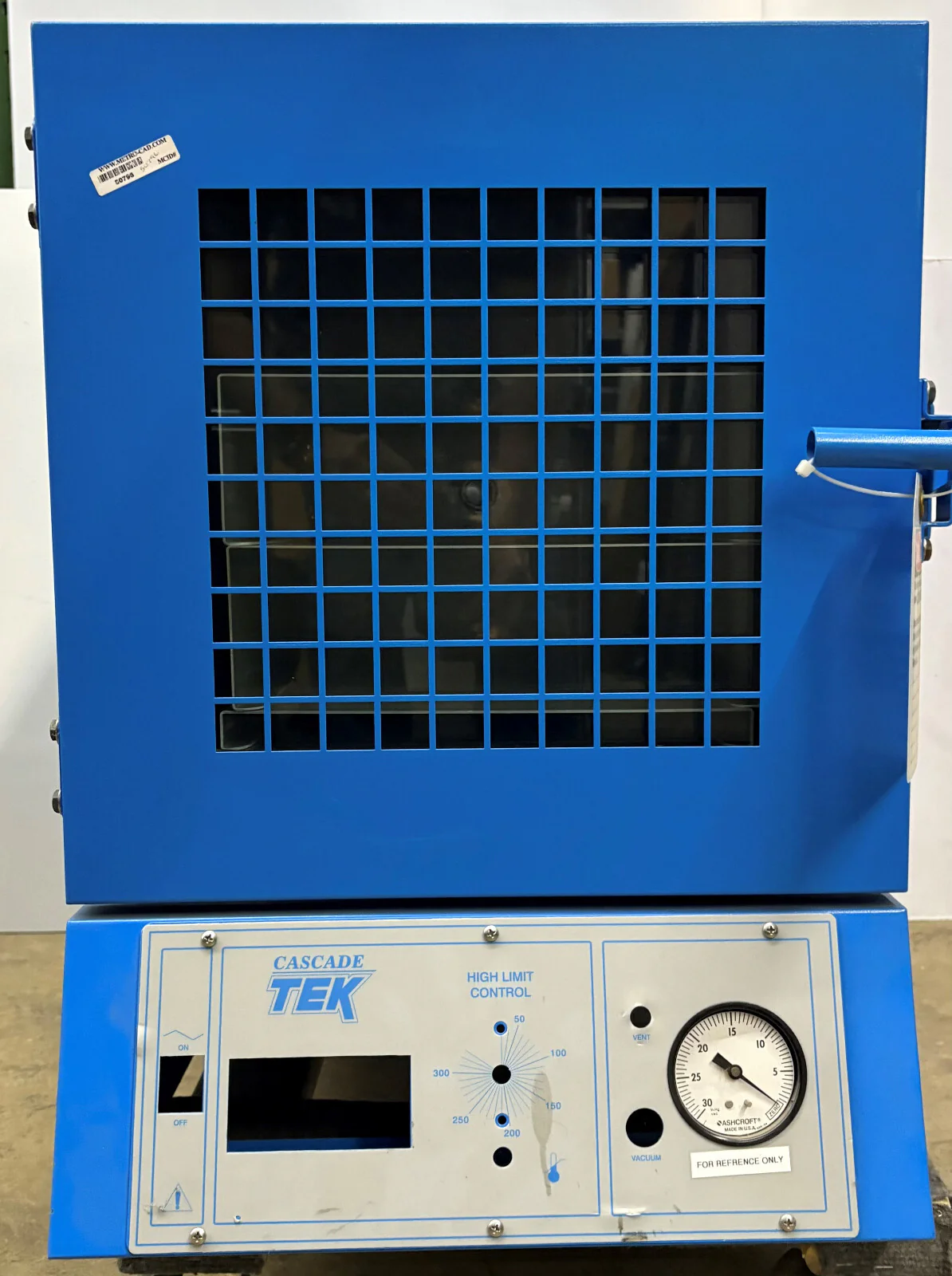 CASCADE TEK EMPTY SHELL VACUUM CHAMBER NO HEAT OR PUMP TVO-2 9100744 – FOR PARTS
