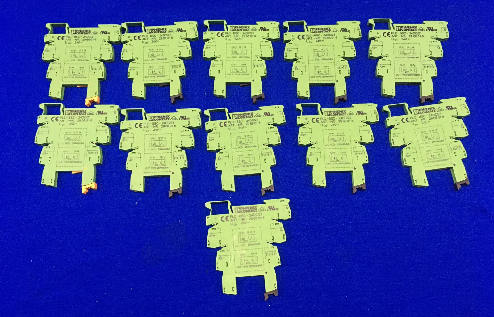 Qty 11 – PHOENIX CONTACT PLC-BSC-24DC/21/2966016/29 66 01 6 RELAY SOCKET
