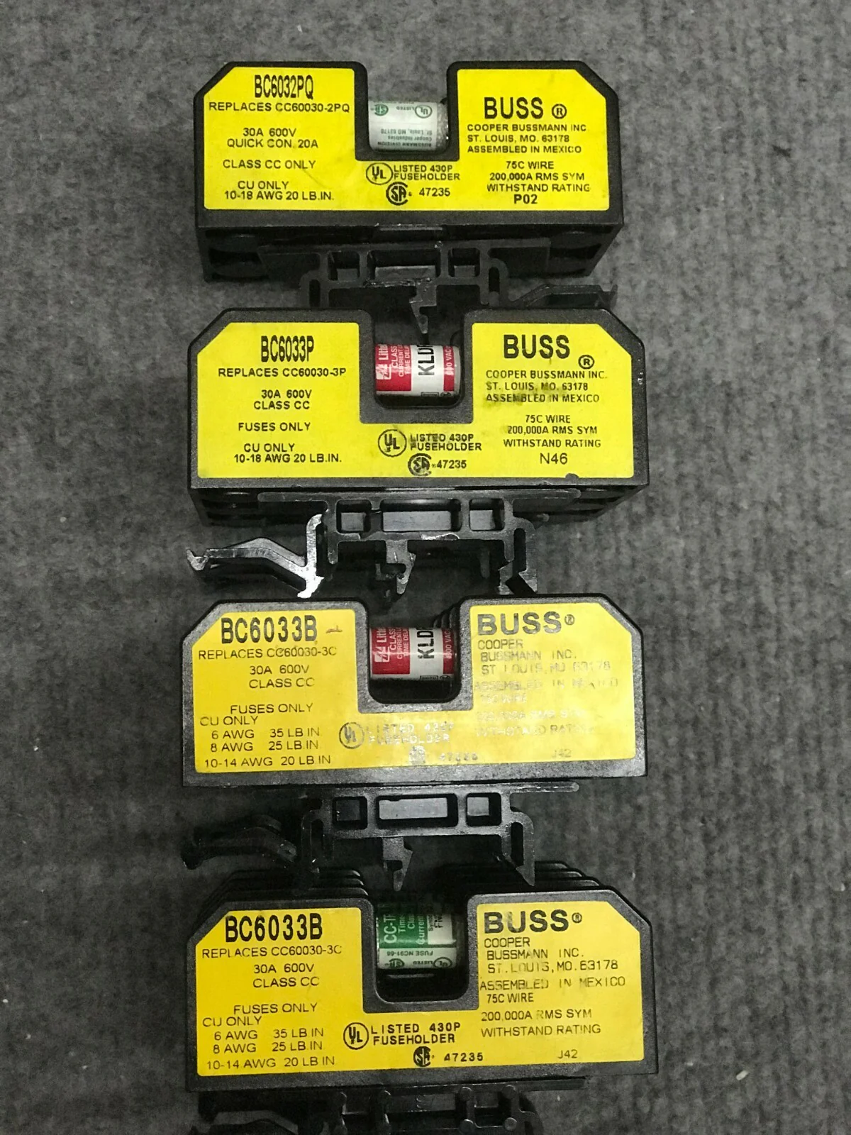 BUSS ® COOPER BUSSMANN SELLING AS ‘1 LOT QTY OF 4 FUSE BLOCKS’