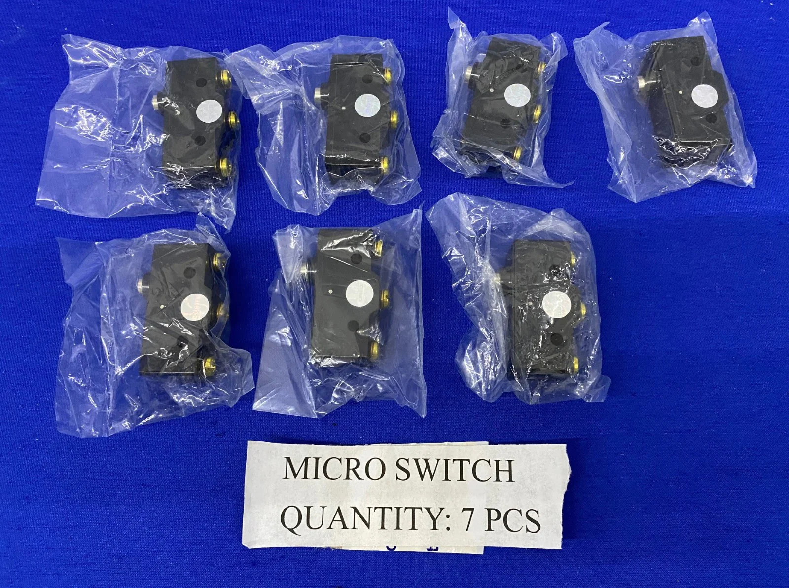 CNTD ® CM-1306 MICRO SWITCH/LIMIT SWITCH – 1 LOT QTY 7