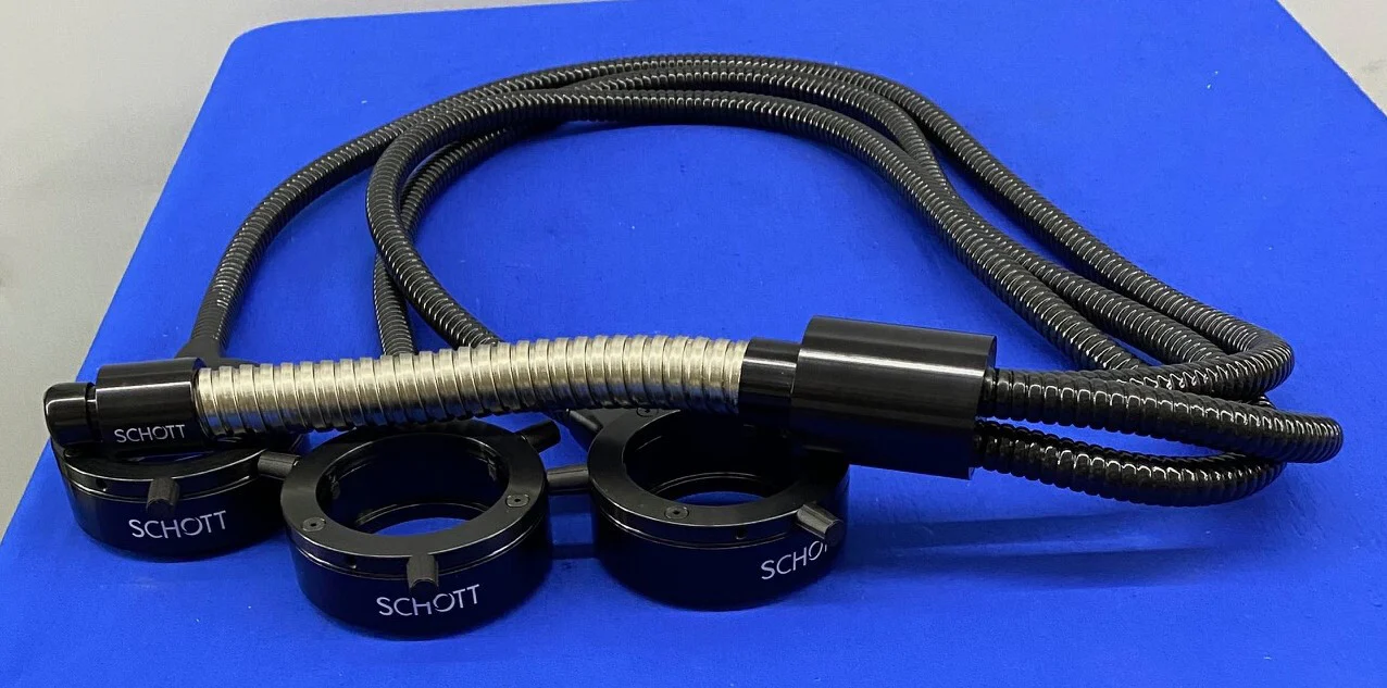 SCHOTT C37392.12.42 1004 – 3 LIGHT GLASS FIBRES ILLUMINATOR OPTIC LIGHT SOURCE