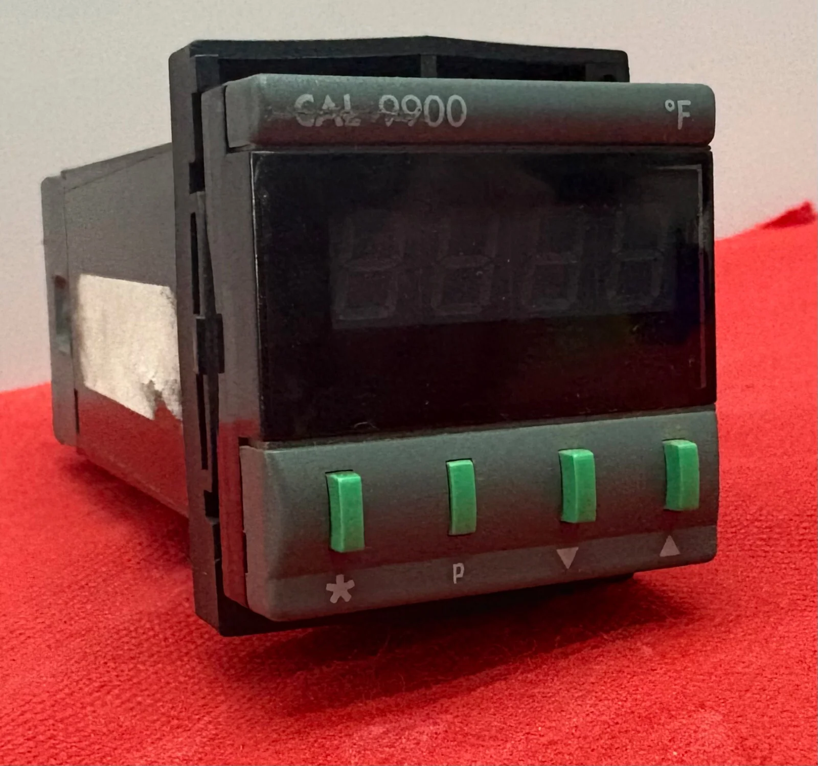 CAL CONTROLS  9900 / 992.11F TEMPERATURE CONTROLLER – FOR PARTS/REPAIR