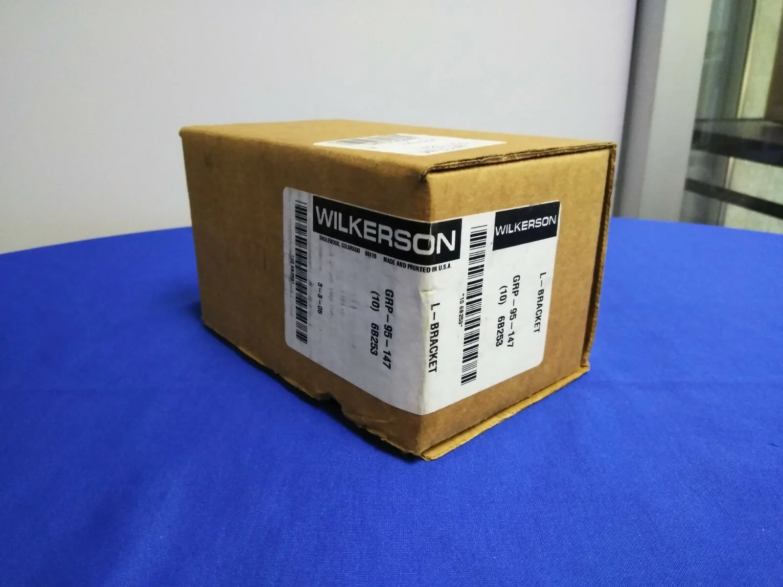 1 PACKAGE/BOX CONTAINING QTY OF 10 – WILKERSON L BRACKET GRP-95-147
