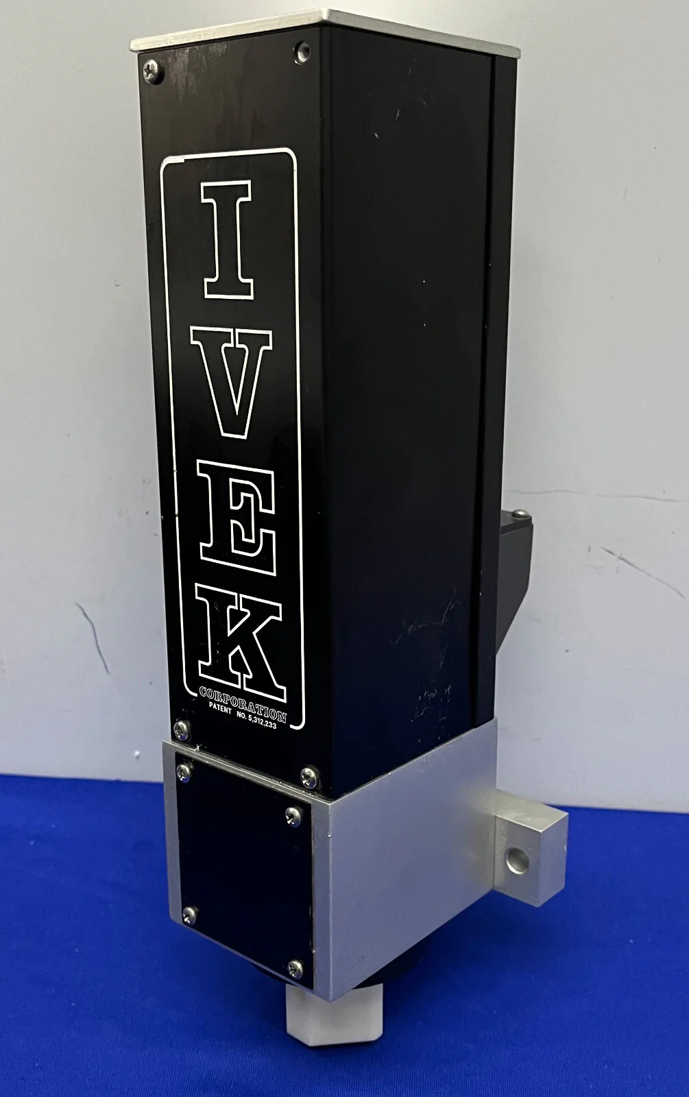 IVEK DS2000-40-3A LINEAR ACTUATOR 3AMP MICRO PUMP –  FOR PARTS/REPAIR
