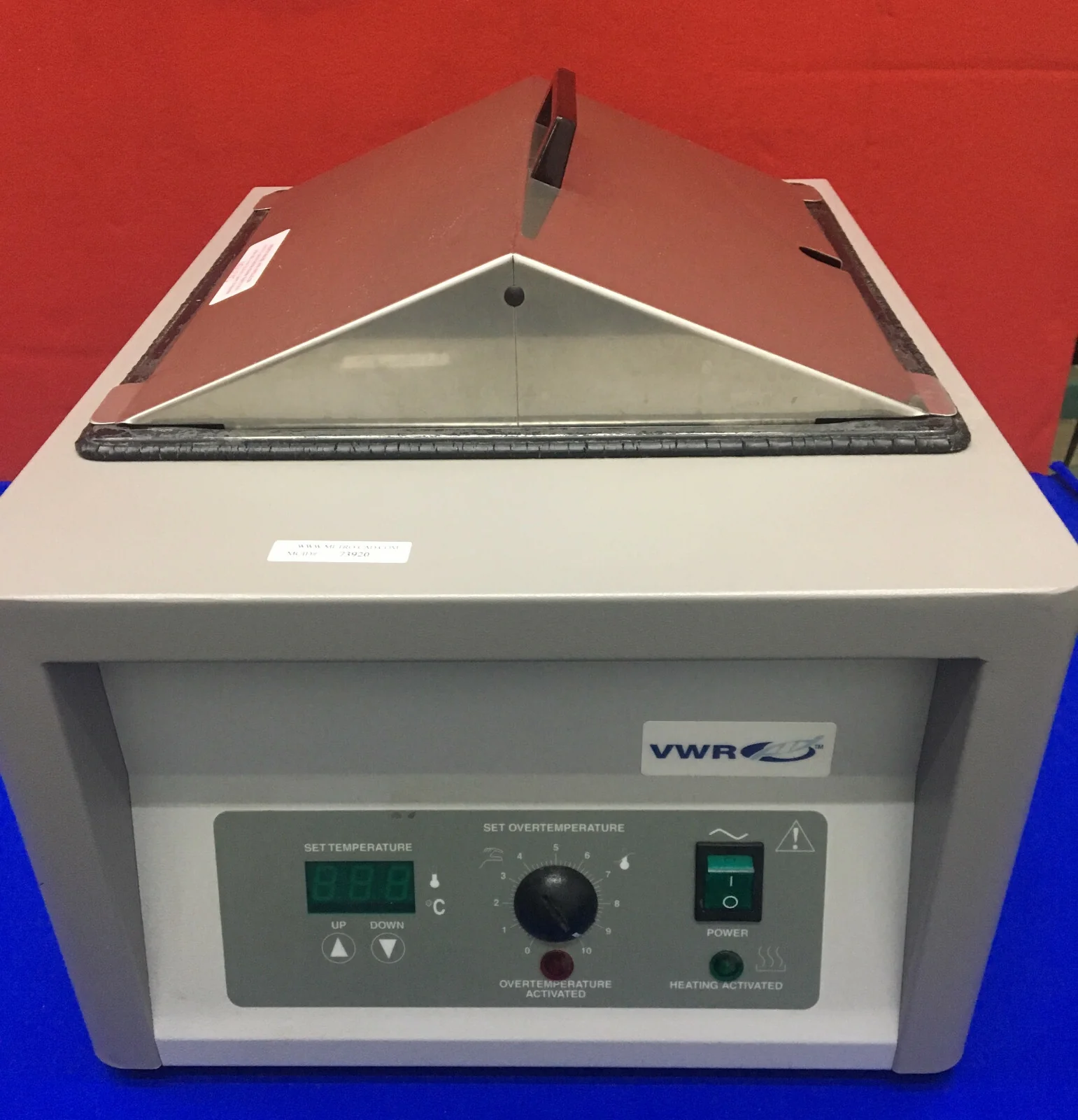 VWR DIGITAL HEATED WATER BATH 14lt 1235PC PT# 9020920 SHELDON 11.8″x12.8″x5.8″