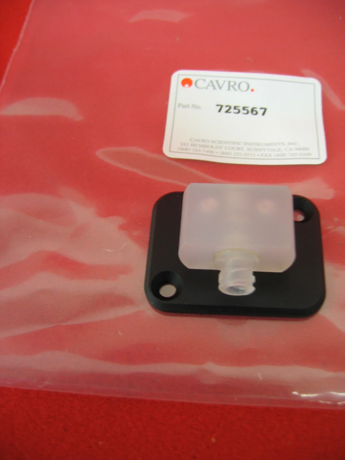 CAVRO 725567 SYRINGE ADAPTER TO THREAD 1/8″  SOLD AS “1 LOT OF 3”