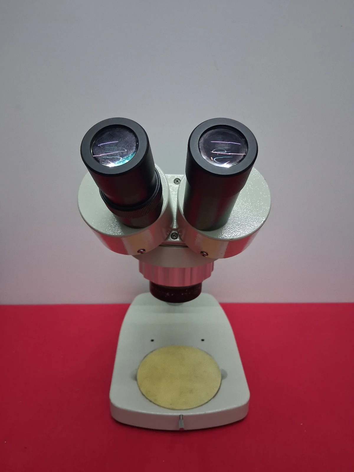 Unitron FSB 1x-2x Microscope with 10x/23 Eyepieces and Stand