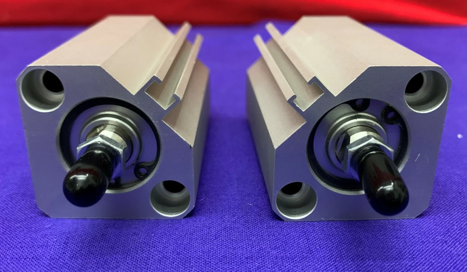 Lot of 2 – SMC NCQ2 Compact Cylinders NCDQ2B20-35DM