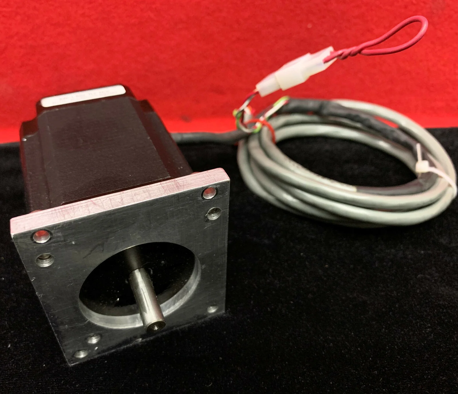 ANAHEIM AUTOMATION HIGH TORQUE STEPPER MOTOR 23L206-LW8